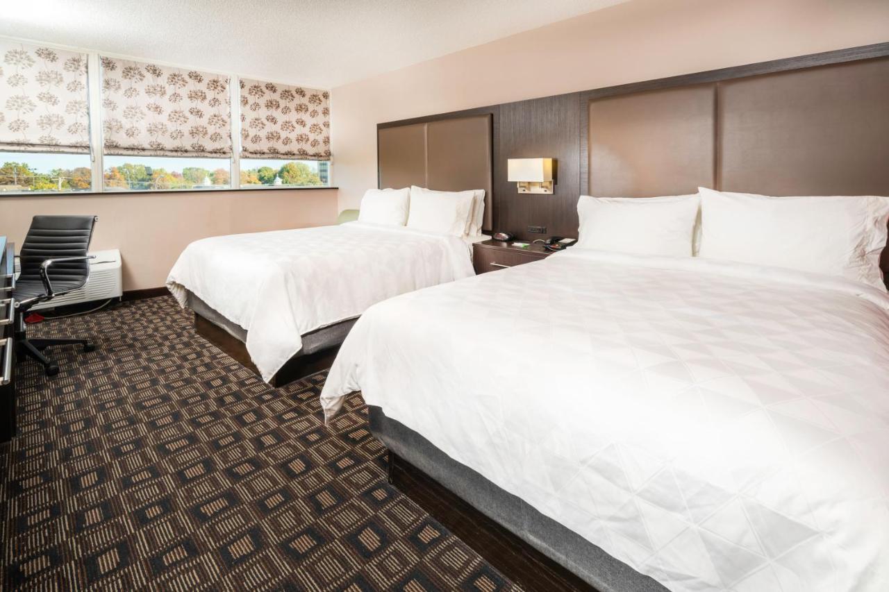 Holiday Inn Louisville East - Hurstbourne By Ihg Eksteriør billede