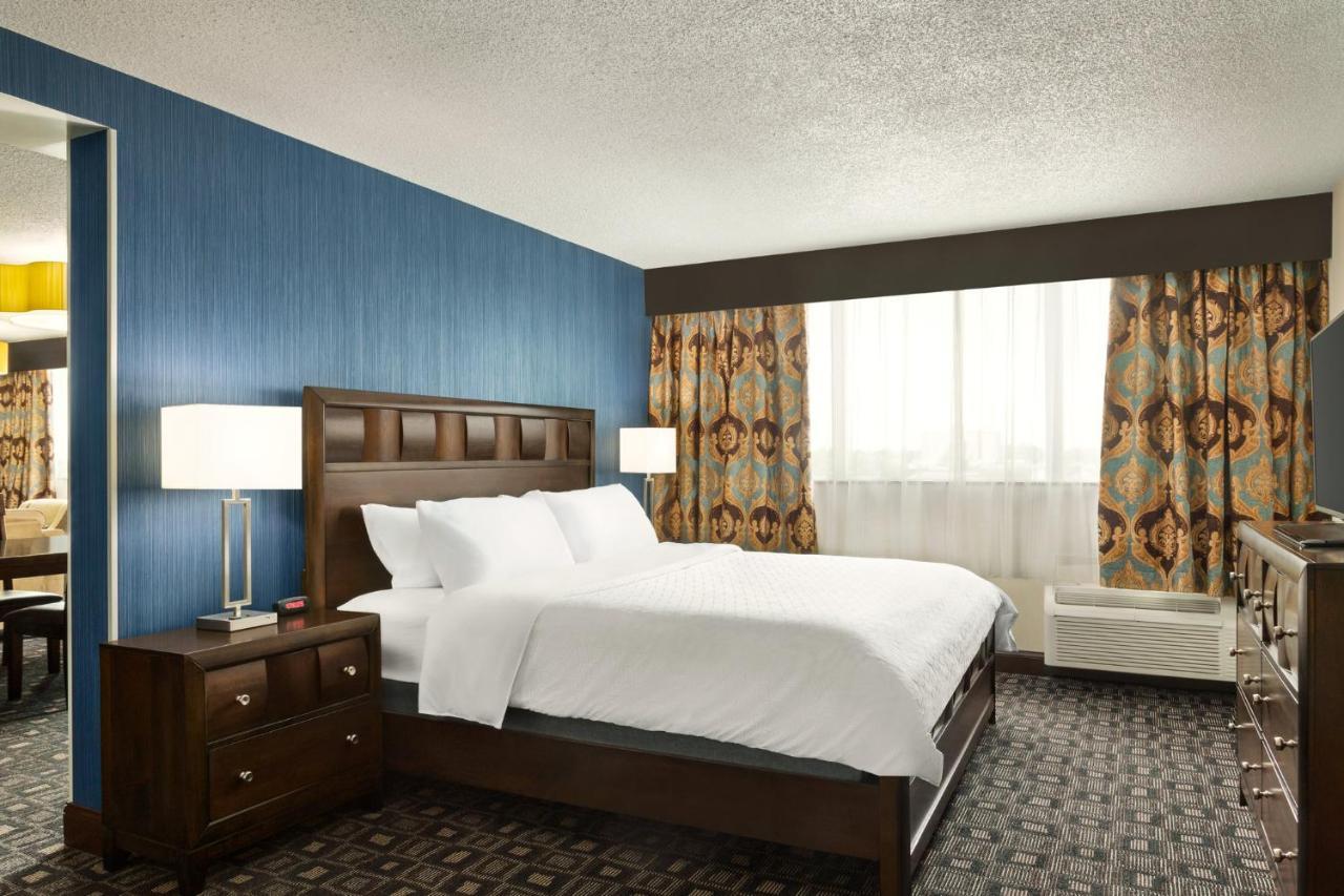 Holiday Inn Louisville East - Hurstbourne By Ihg Eksteriør billede