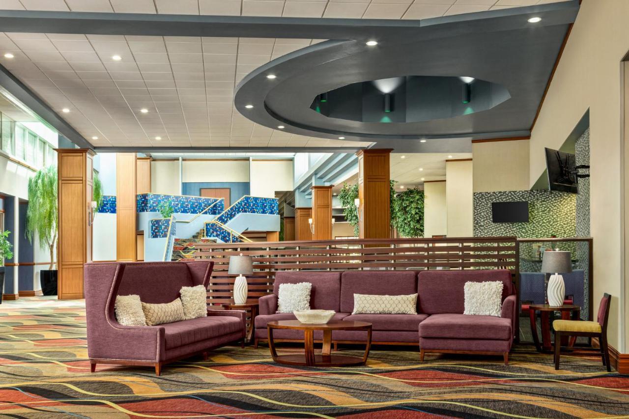 Holiday Inn Louisville East - Hurstbourne By Ihg Eksteriør billede