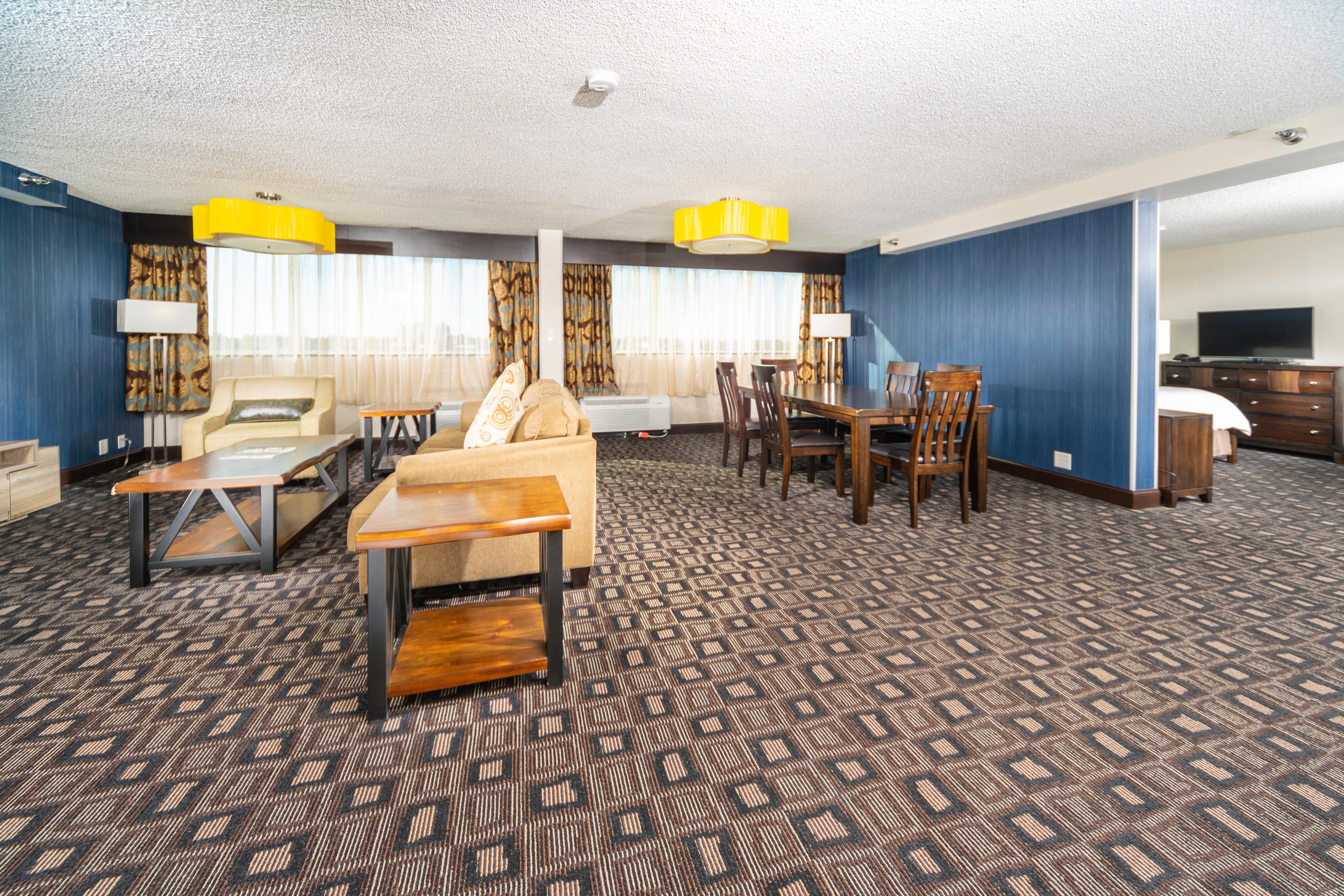Holiday Inn Louisville East - Hurstbourne By Ihg Eksteriør billede
