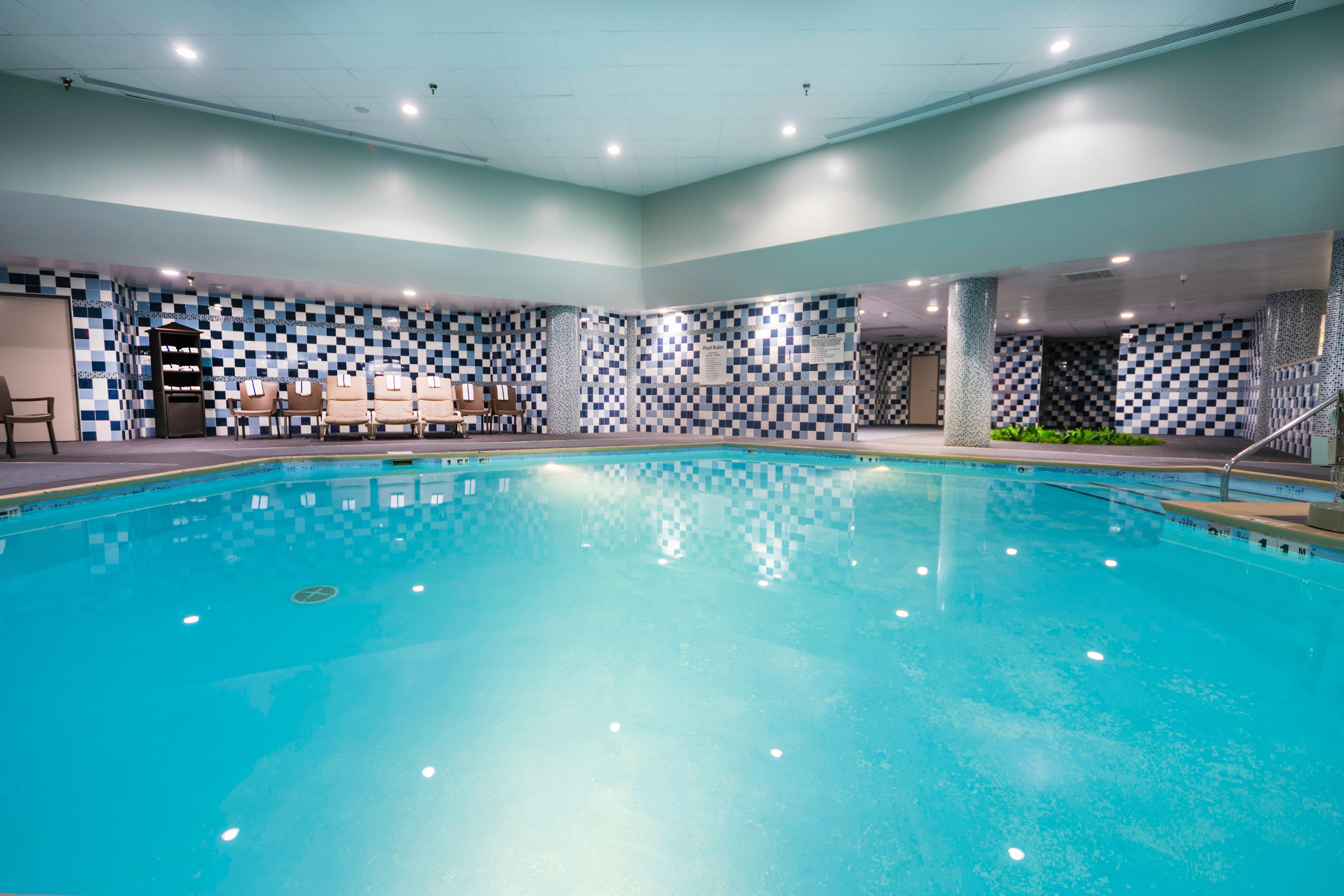 Holiday Inn Louisville East - Hurstbourne By Ihg Eksteriør billede